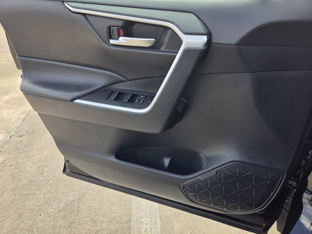 Used 2025 Midnight Black Metallic Toyota XLE image 26