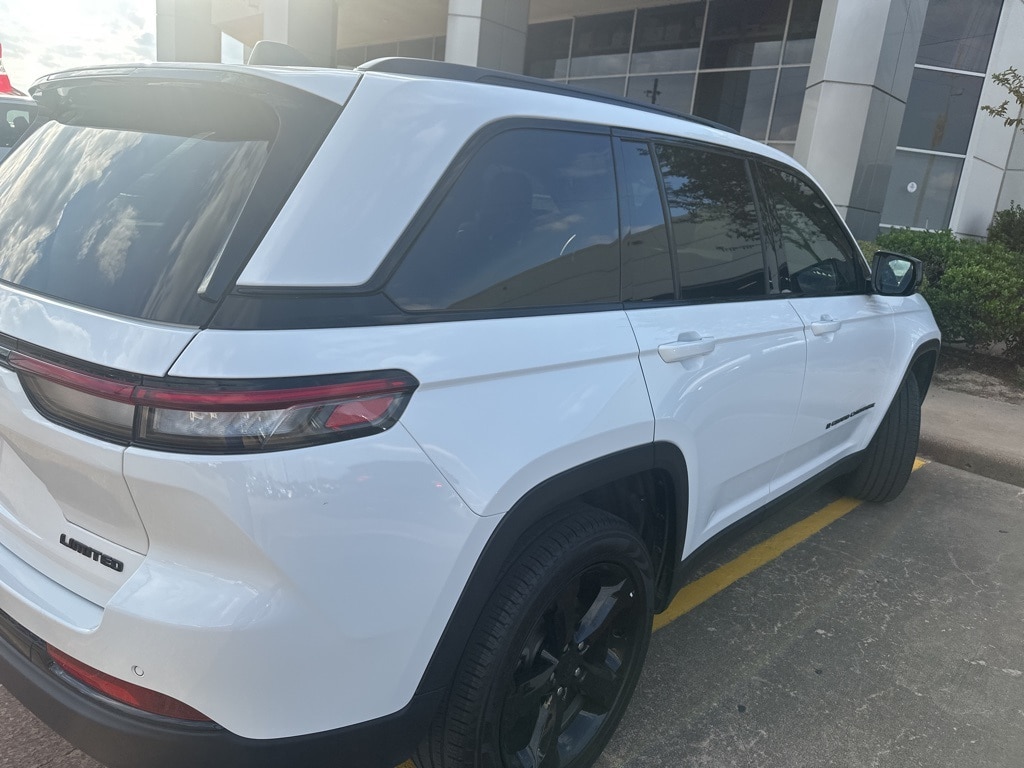 Used 2024 Jeep Grand Cherokee Limited SUV