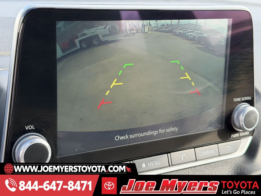 Used 2025 Rosewood Metallic Nissan SV image 18