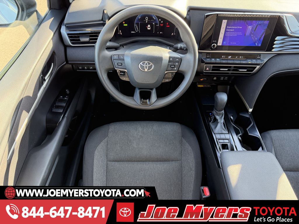 Used 2025 Ice Cap Toyota LE image 14