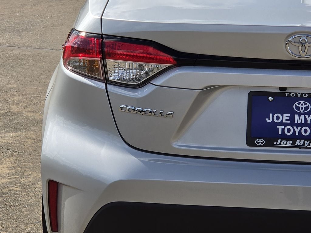 Used 2026 Classic Silver Metallic Toyota LE image 10