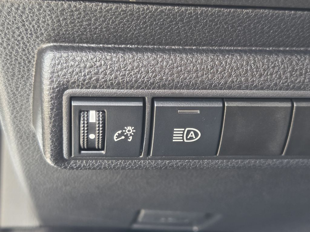 Used 2026 Ice Toyota LE image 24