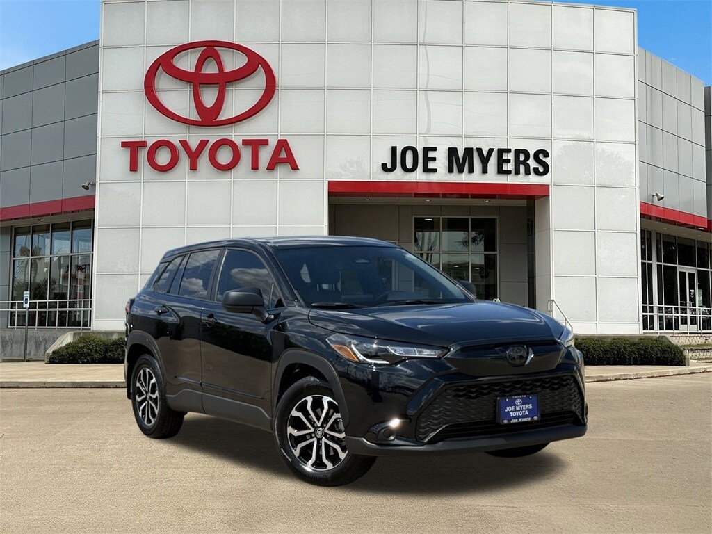 2025 Toyota Corolla Hybrid S photo 2