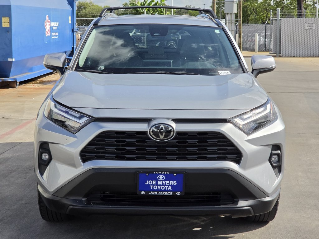 Used 2024 Silver Sky Metallic Toyota XLE Premium image 3
