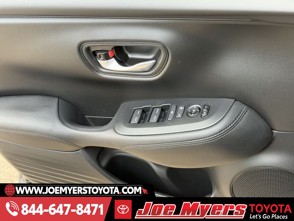 Used 2025 Urban Gray Pearl Honda LX image 25