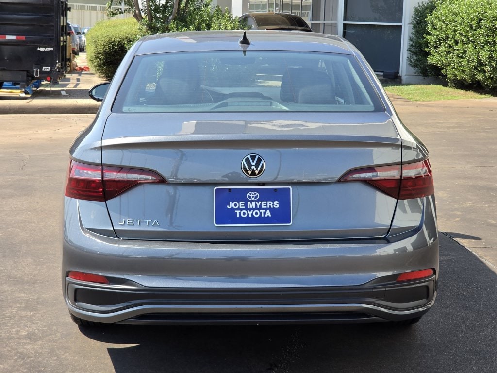 Used 2024 Gray Volkswagen 1.5T S image 8