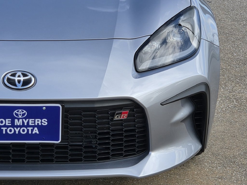 Used 2025 Steel Toyota Premium image 4