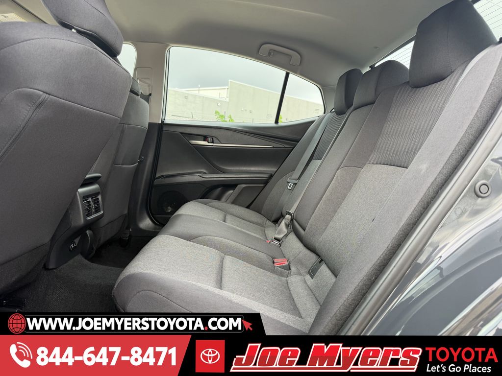 Used 2025 Underground Toyota LE image 28