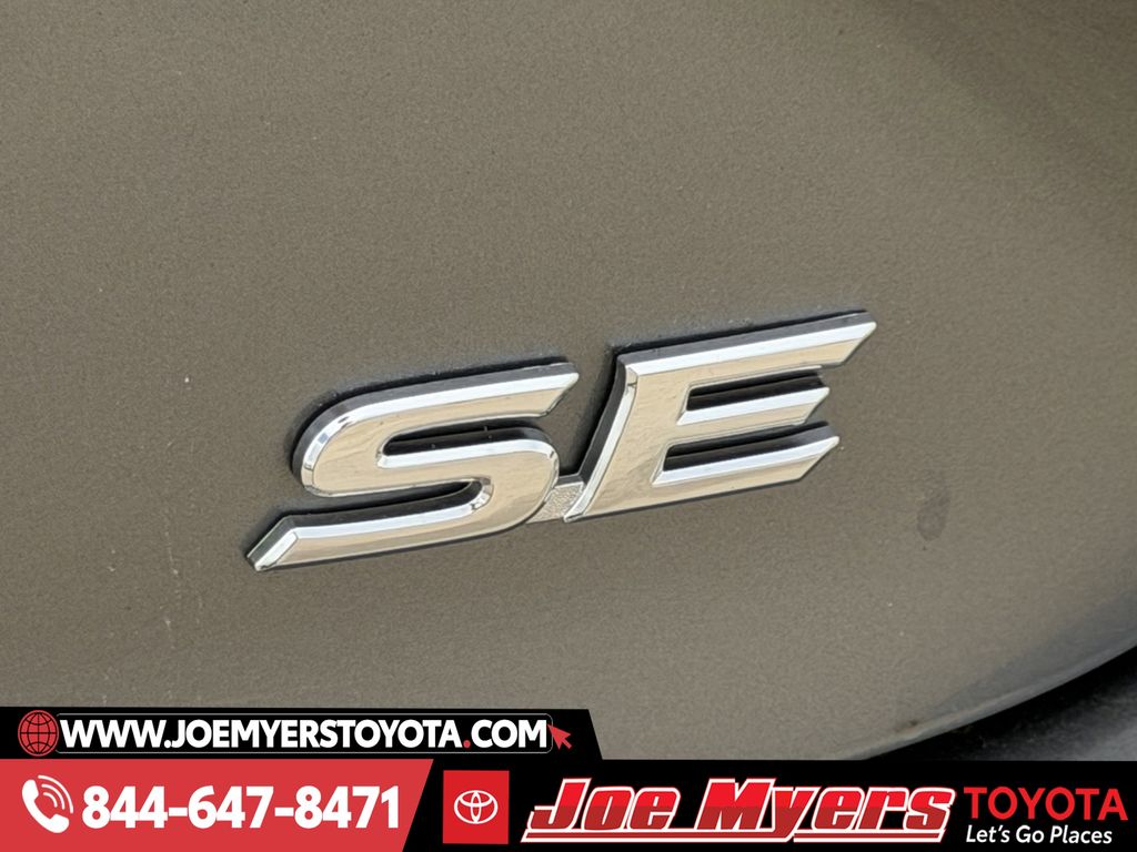 Used 2025 Heavy Metal Toyota SE image 11