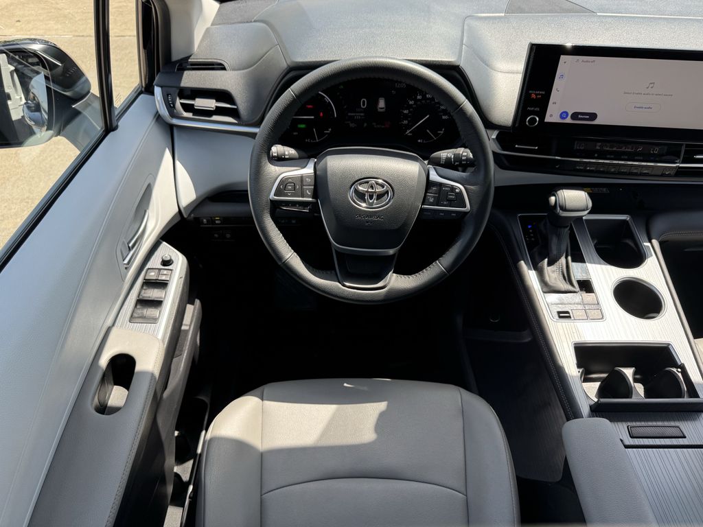 Used 2025 Midnight Black Metallic Toyota XLE image 10