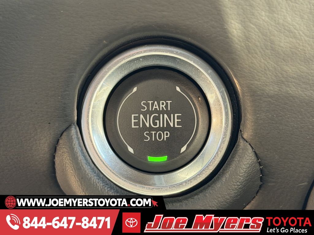 Used 2025 Black Chevrolet LT image 22