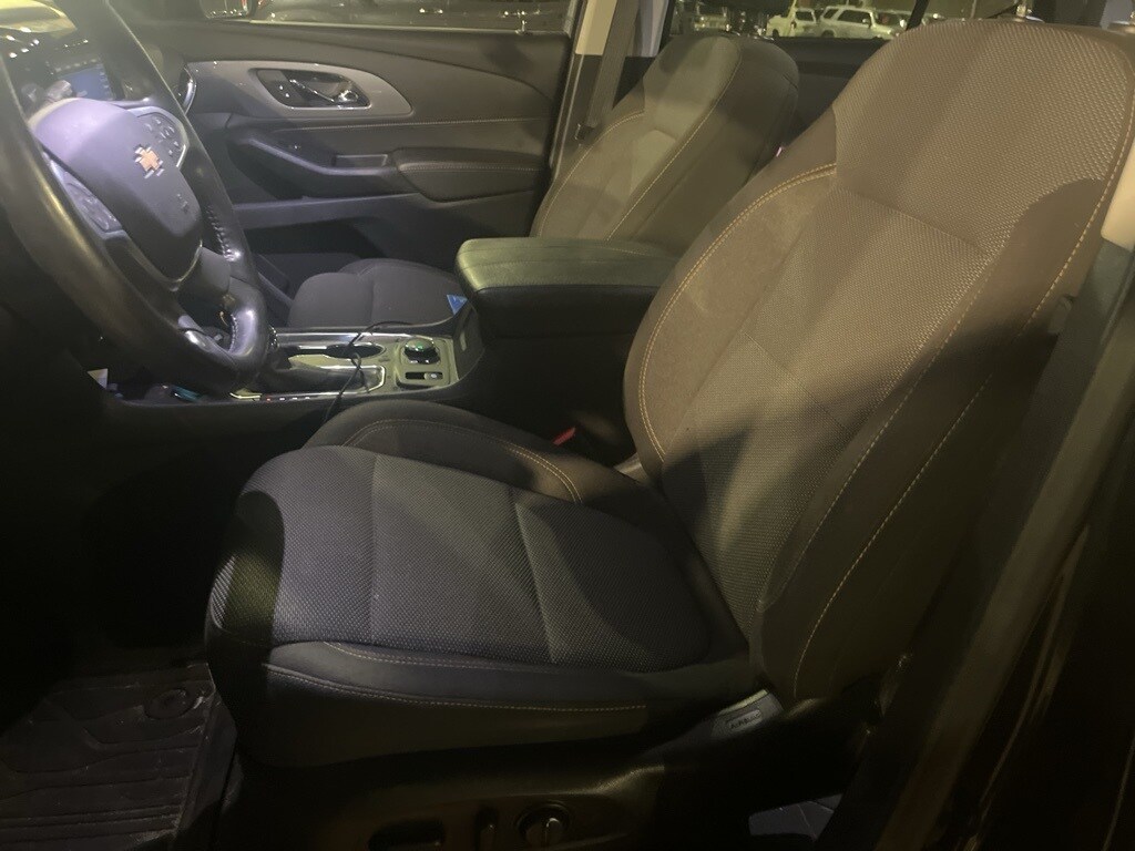 Used 2021 Chevrolet Traverse LT SUV