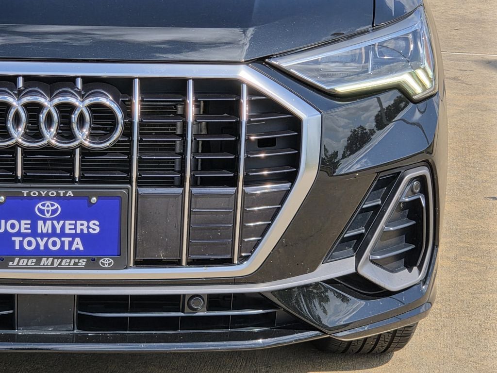 Used 2025 Mythos Black Metallic Audi Premium image 4