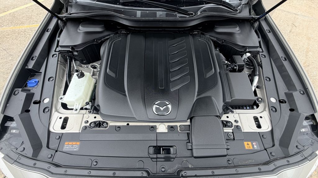 2025 Mazda CX-90 Preferred Package - Photo 33