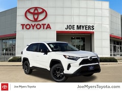 2025 Toyota RAV4 LE SUV