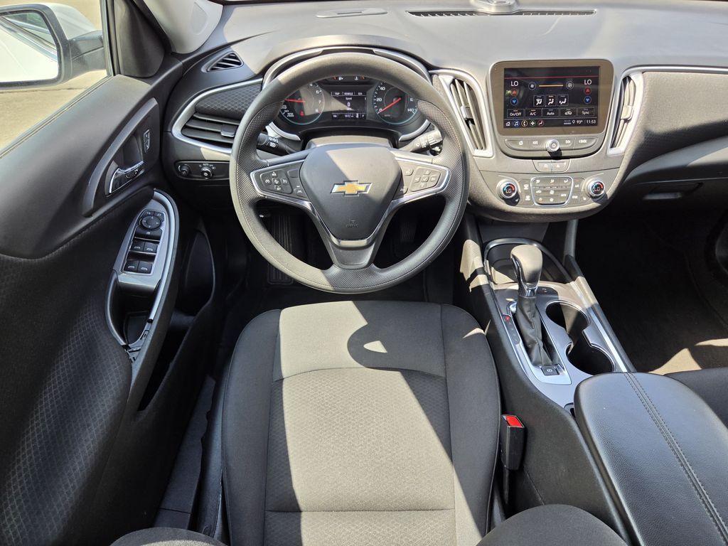 Used 2025 Summit White Chevrolet LT image 13
