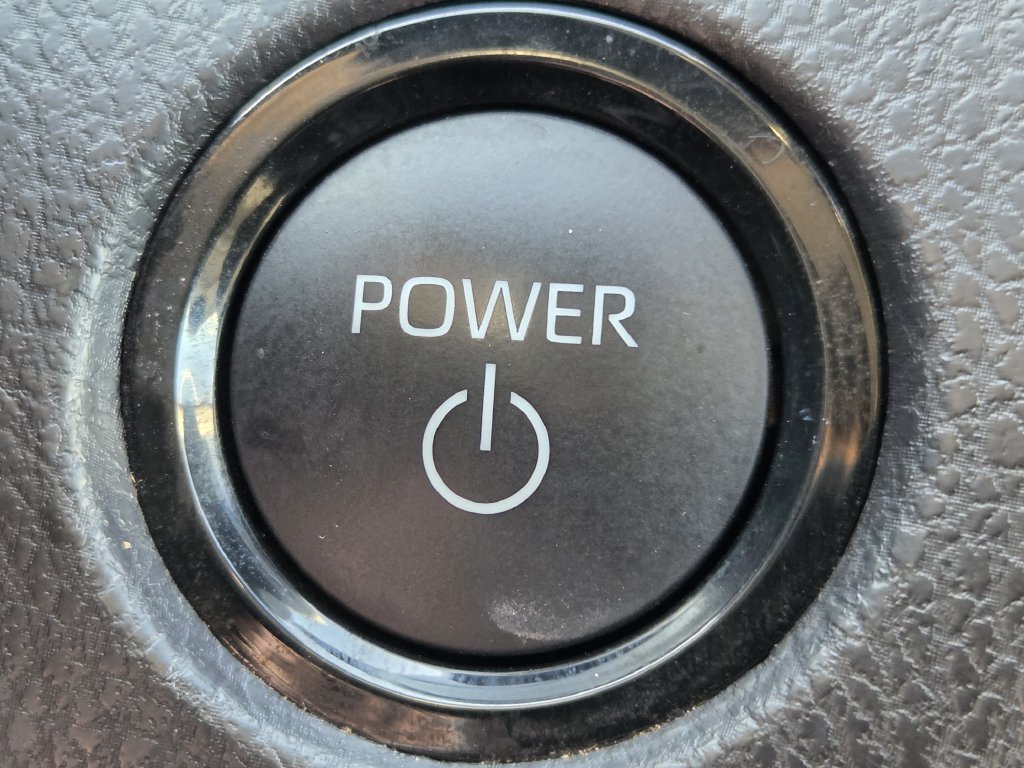 Used 2026 Ice Toyota LE image 22