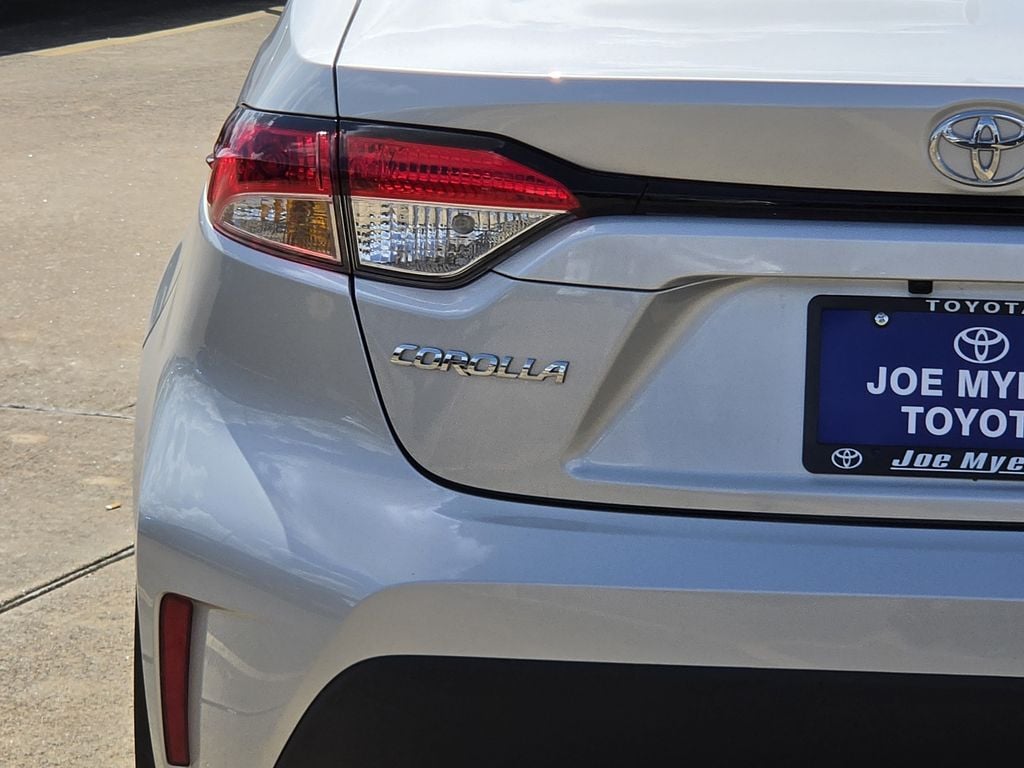 Used 2026 Classic Silver Metallic Toyota LE image 10