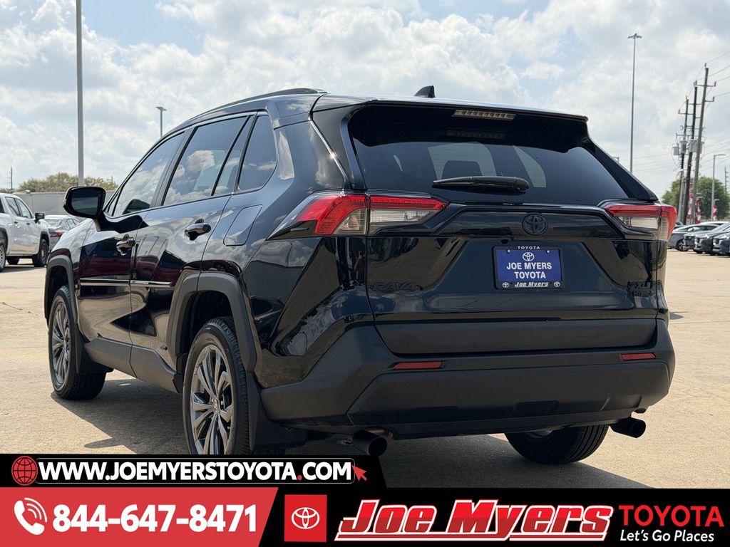 Used 2024 Midnight Black Metallic Toyota XLE Premium image 7