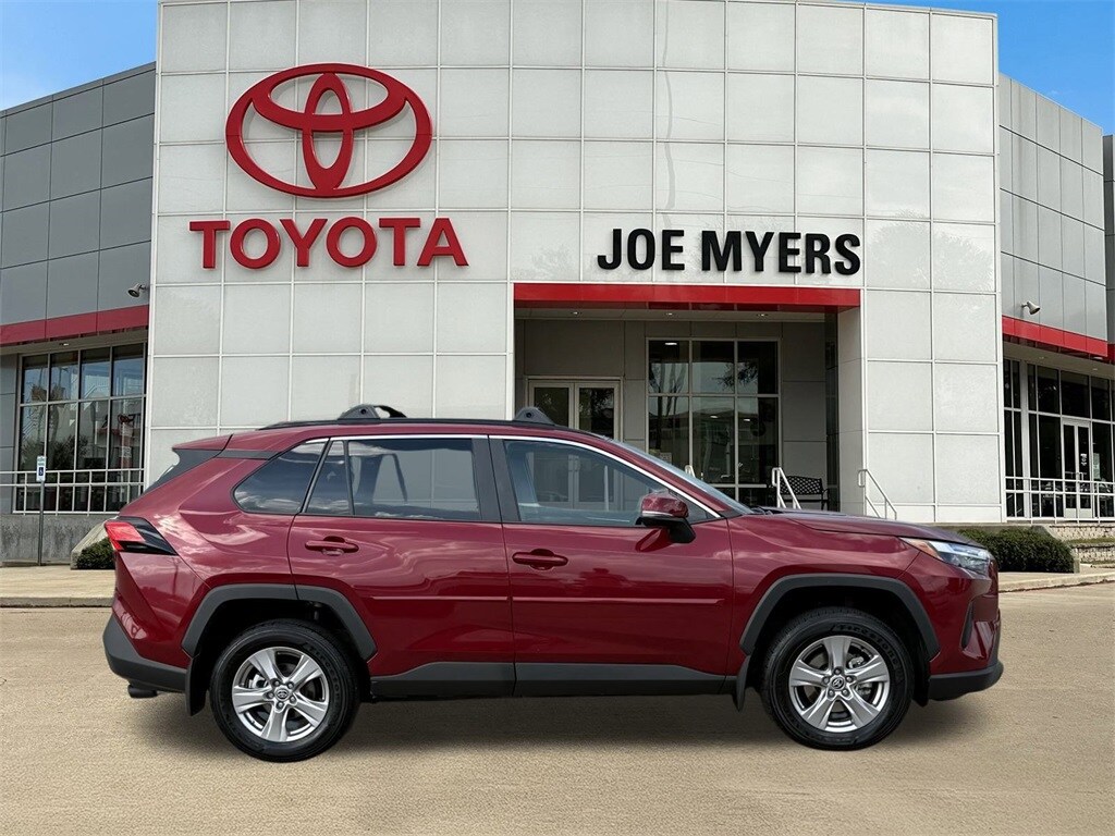Used 2024 Toyota RAV4 XLE SUV