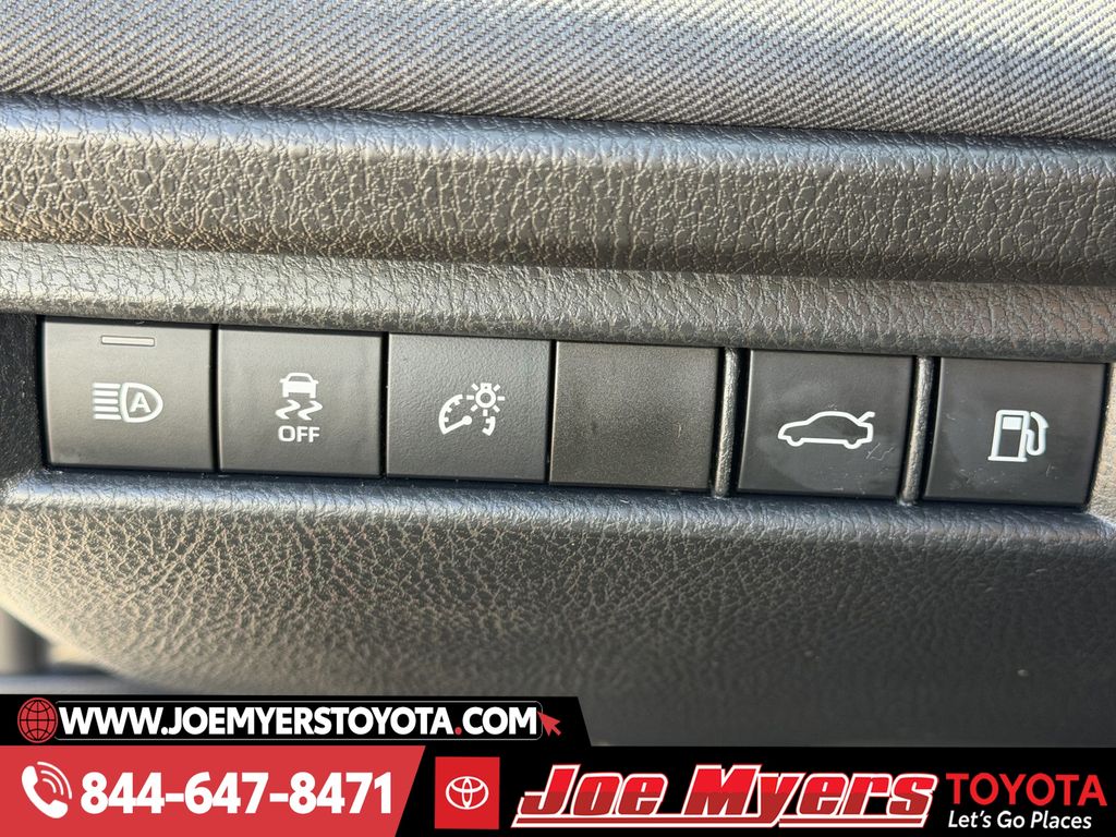 Used 2025 Ice Cap Toyota LE image 25