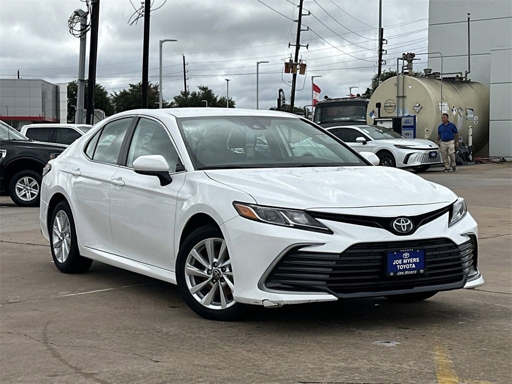 Used 2024 Toyota Camry LE with VIN 4T1C11AK7RU864495 for sale in Houston, TX