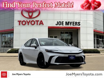 2025 Toyota Camry SE Sedan