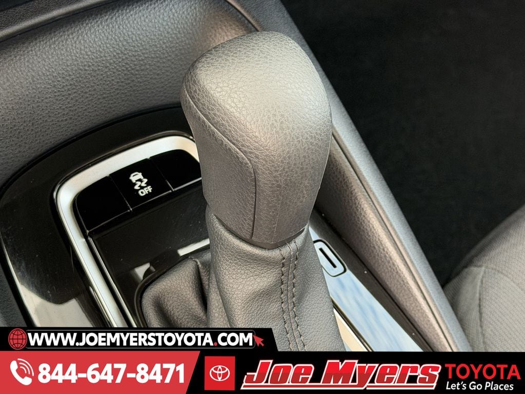 Certified Used 2026 Pearl Toyota LE image 21