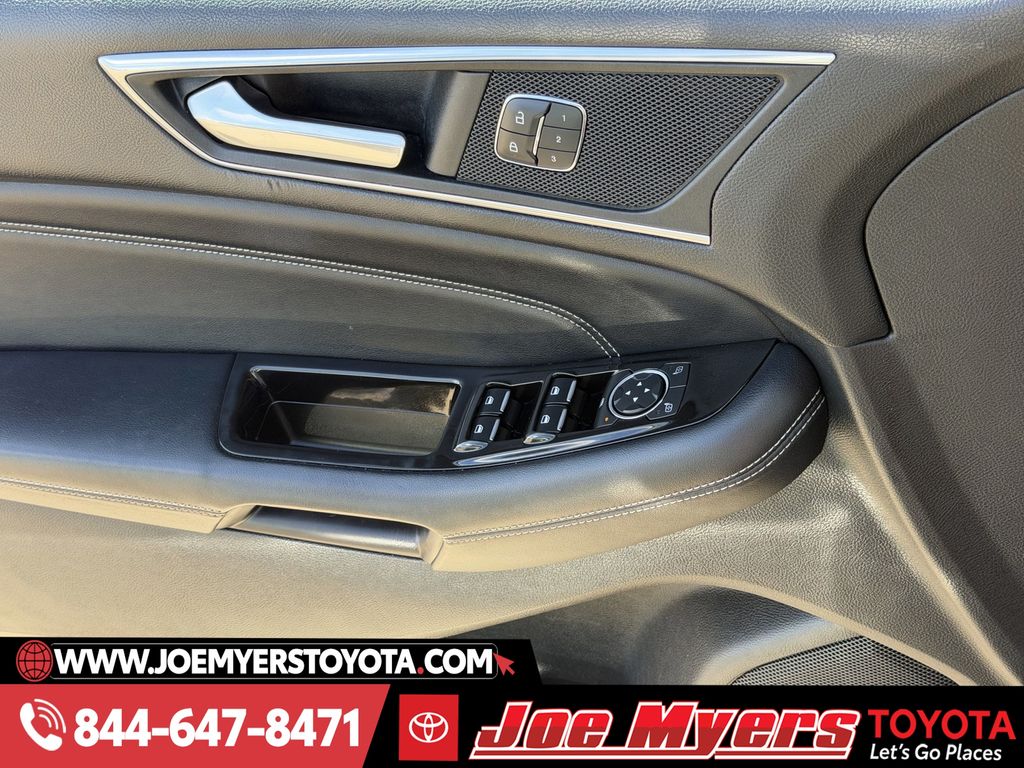 Used 2015 Guard Metallic Ford Titanium image 26