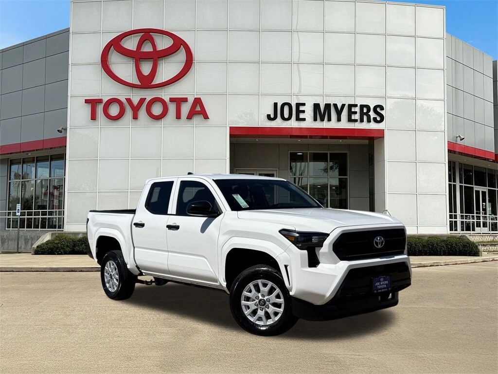 2025 Toyota Tacoma SR photo 2