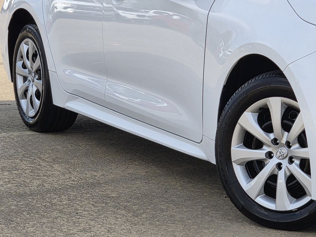 Used 2026 Ice Toyota LE image 12
