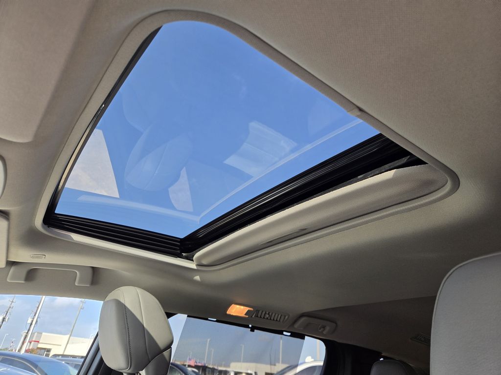 Used 2026 Midnight Black Metallic Toyota XLE image 29