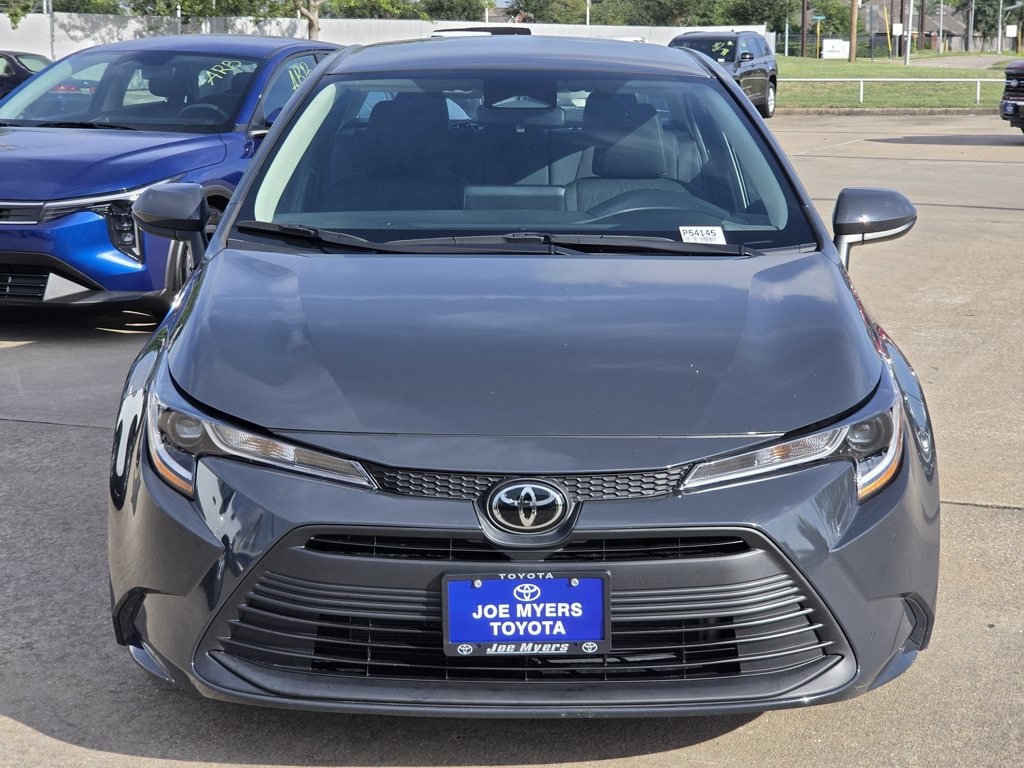Used 2025 Underground Toyota LE image 3