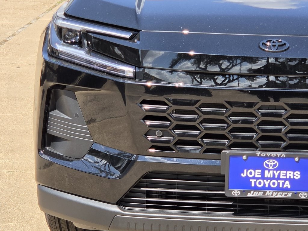 New 2026 Midnight Black Toyota XLE Premium image 5