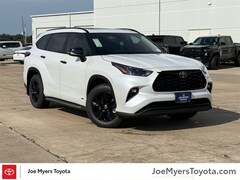2025 Toyota Highlander Hybrid XLE SUV