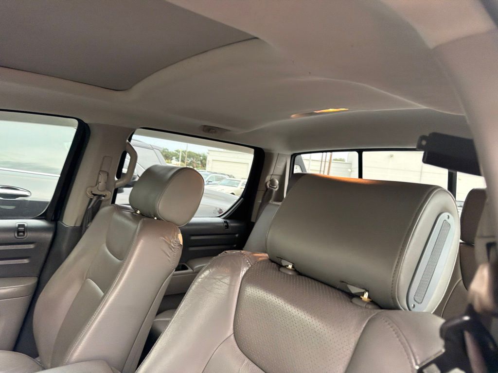 Used 2013 Black Honda RTL image 3
