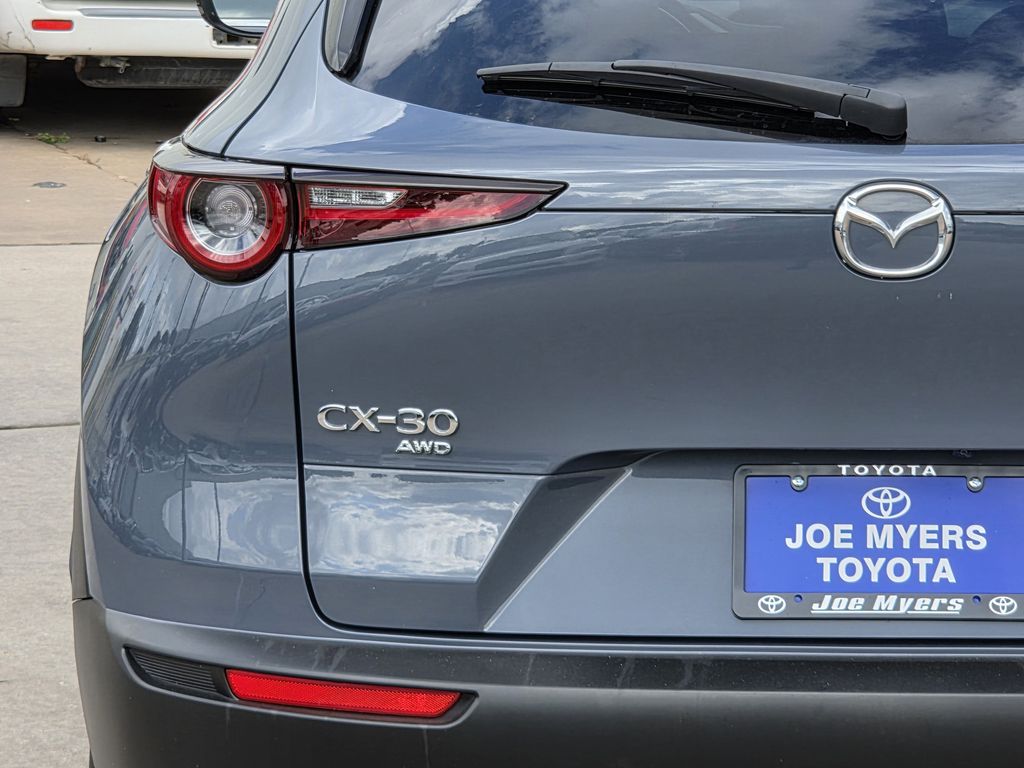 2025 Mazda CX-30 Carbon Edition - Photo 10