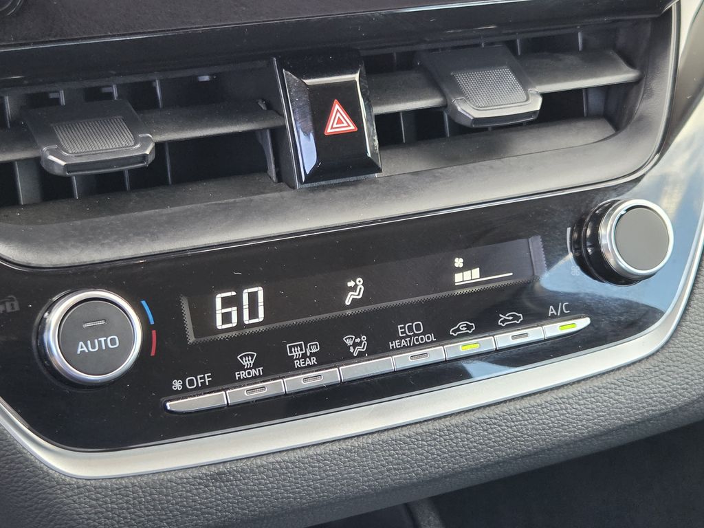 Used 2026 Ice Toyota LE image 19