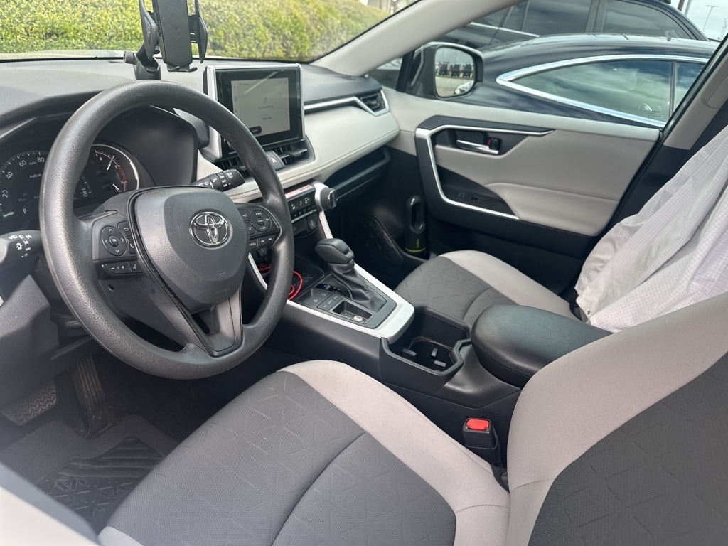 Used 2025 Toyota RAV4 XLE SUV