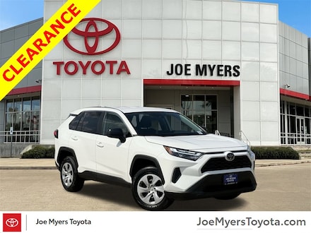 2024 Toyota RAV4 LE SUV