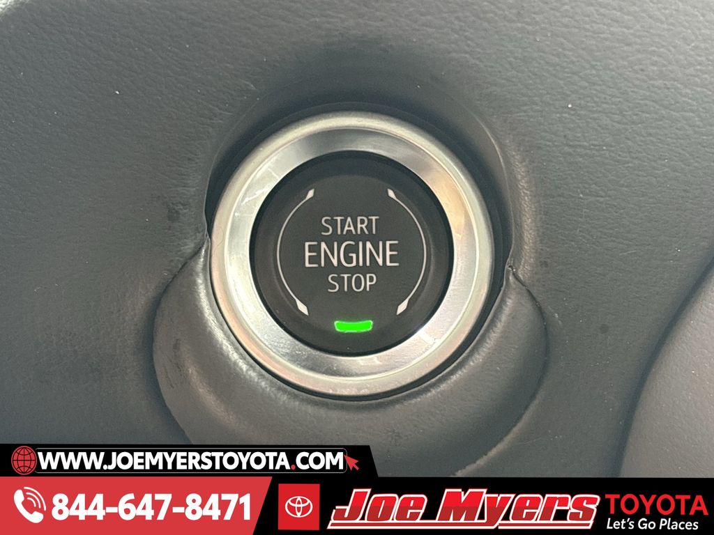 Used 2025 Black Chevrolet LT image 22