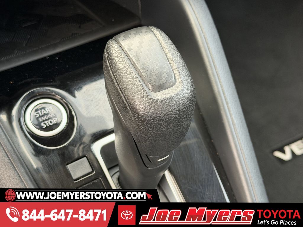 Used 2025 Brilliant Silver Metallic Nissan 1.6 SV image 20