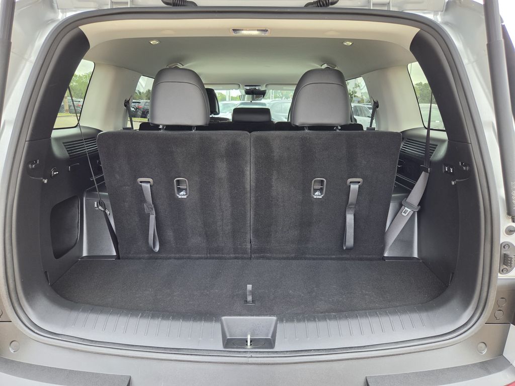Used 2025 Shimmering Silver Pearl Hyundai SEL image 29
