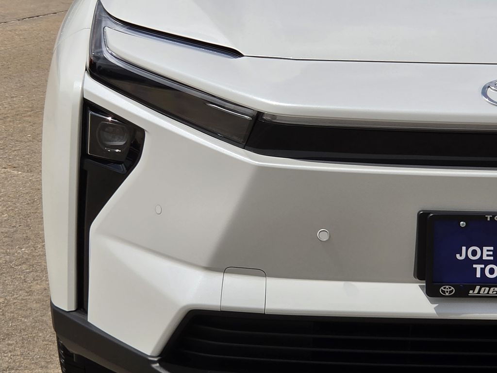New 2026 Wind Chill Pearl Toyota Limited image 5