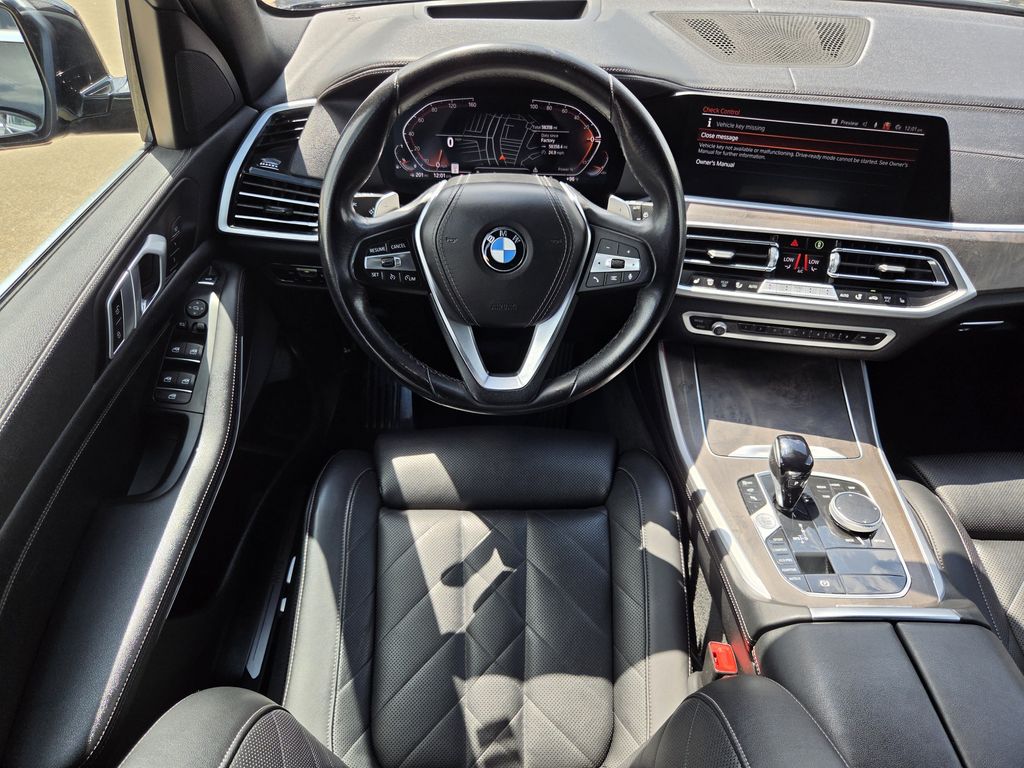 Used 2023 Black Sapphire Metallic BMW sDrive40i image 13