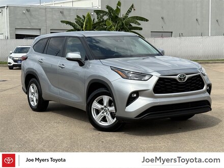 2023 Toyota Highlander LE SUV