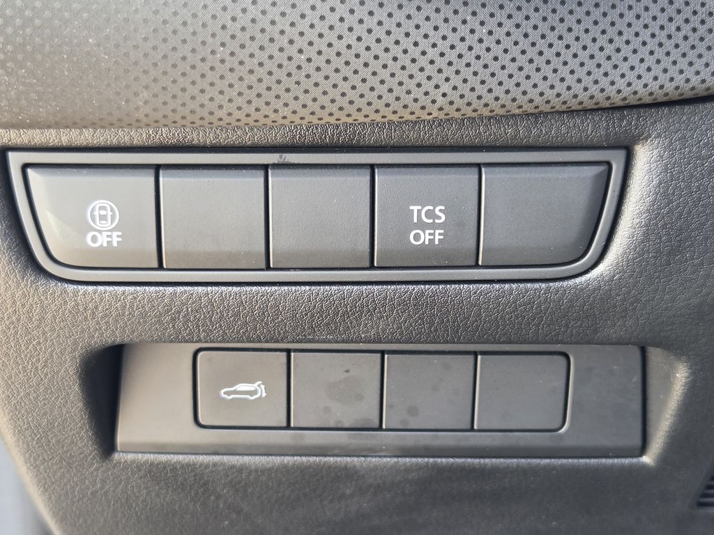 Used 2025 Wind Chill Pearl Mazda 2.5 S Preferred Package image 24
