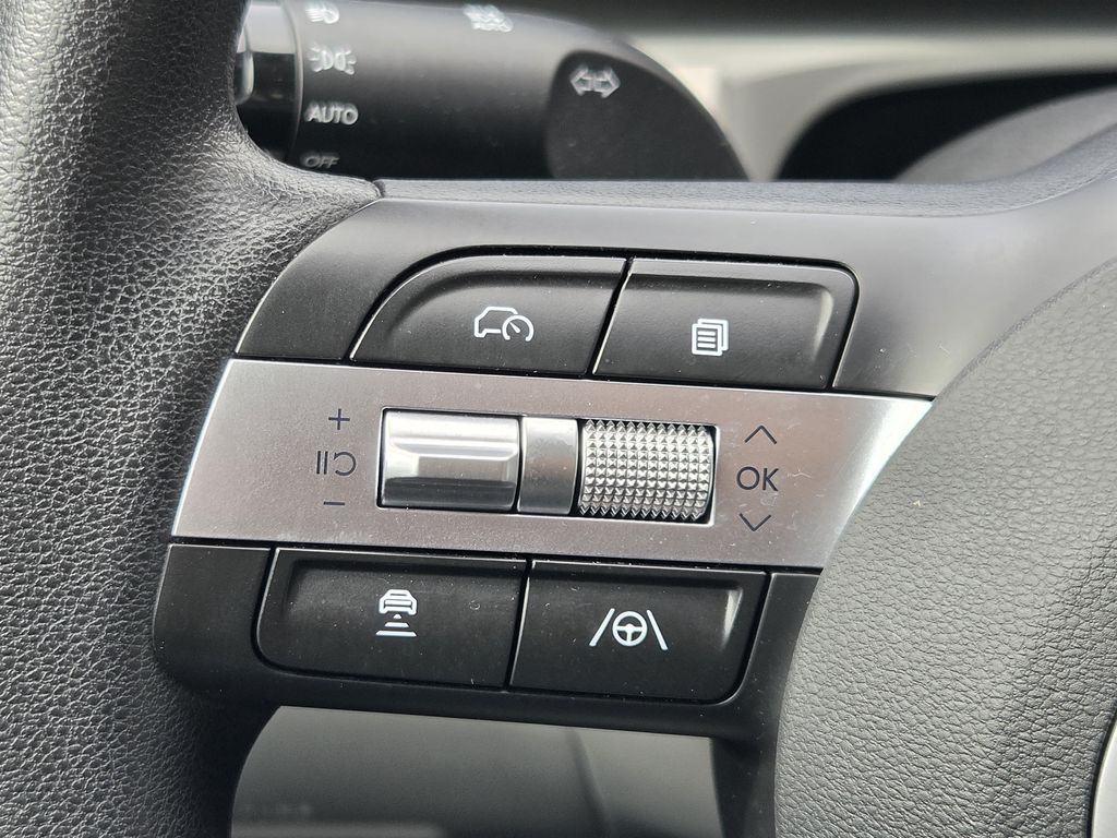 Used 2026 Ecotronic Gray Hyundai SEL image 23