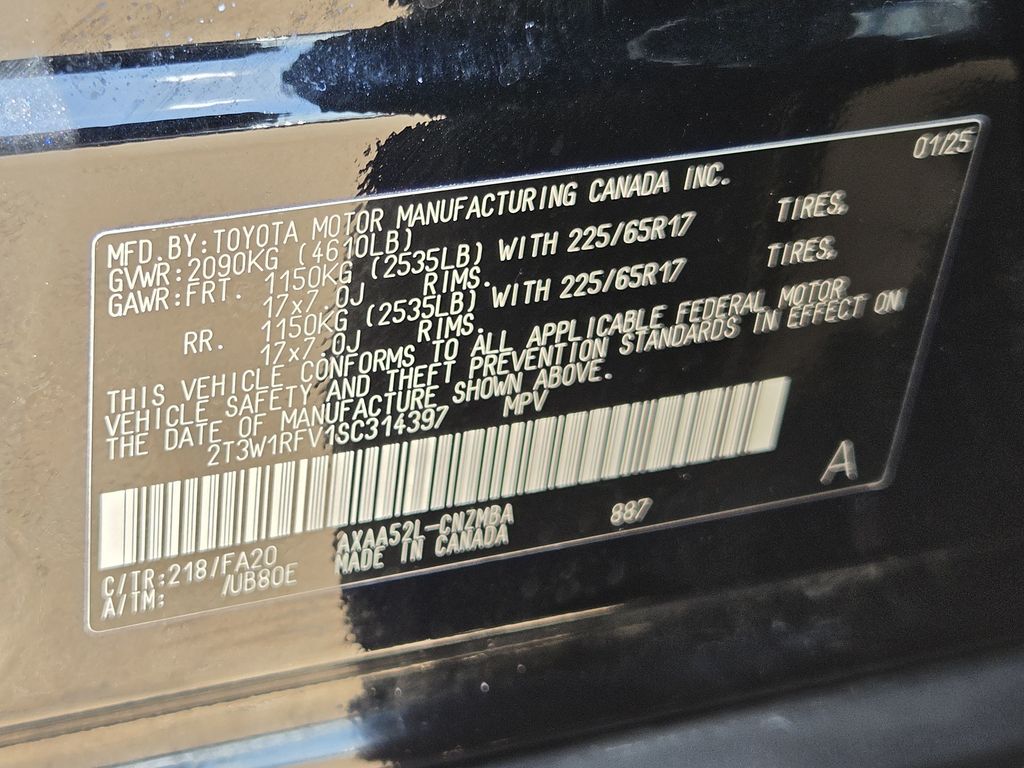 Used 2025 Midnight Black Metallic Toyota XLE image 32