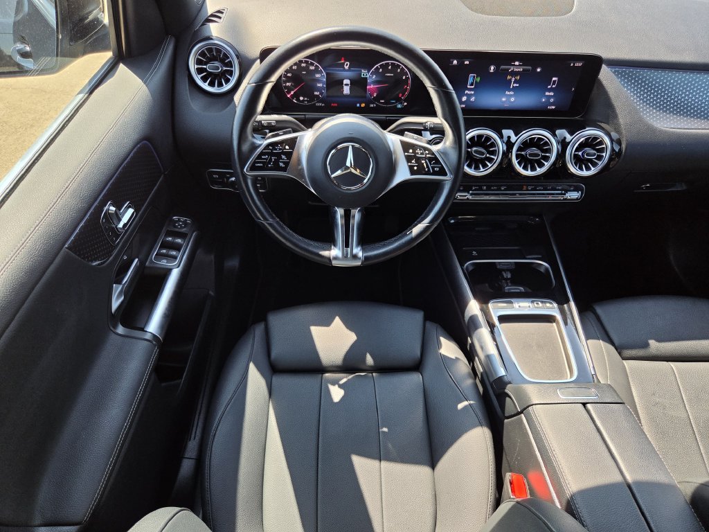 Used 2025 Black Mercedes-Benz GLA 250 image 13